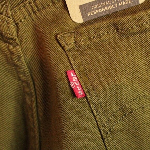 NWT Levi's Red Tab CLASSIC STRAIGHT FIT Straight Mid Rise WOMEN'S JEANS Size 10 - Picture 9 of 12